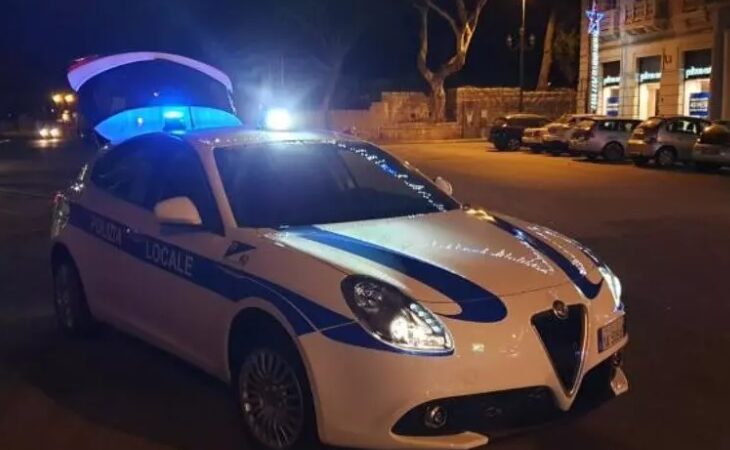 Reggio, 20enne accoltellato dopo una lite viene arrestato: era ricercato da 18 mesi