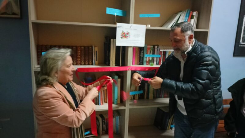 Catanzaro, inaugurata la biblioteca “Dante Alighieri” nel Centro sociale Vinicio Calio’ di Pontepiccolo