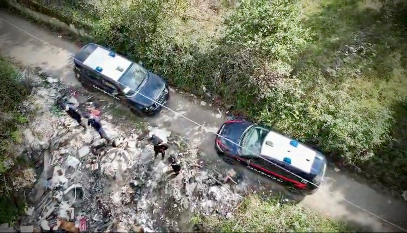 Nicotera, scoperta dai carabinieri una discarica abusiva a cielo aperto